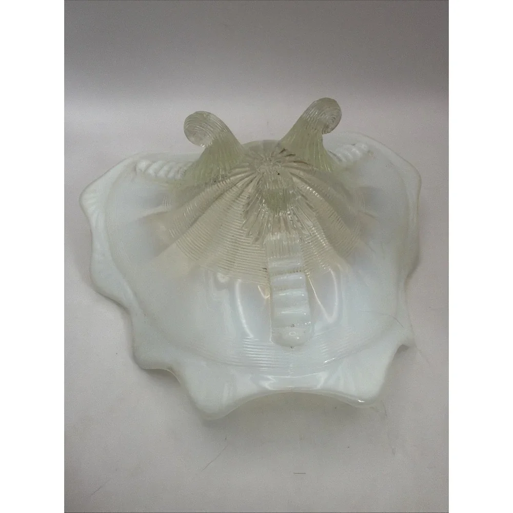 White Northwood Opalescent Glass Bowl Klondyke Three 3 Footed Antique